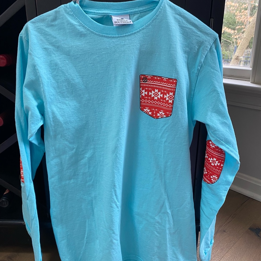 Simply Southern Let it snow long sleeve tshirt.